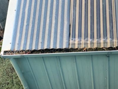 roof gutter cleaning